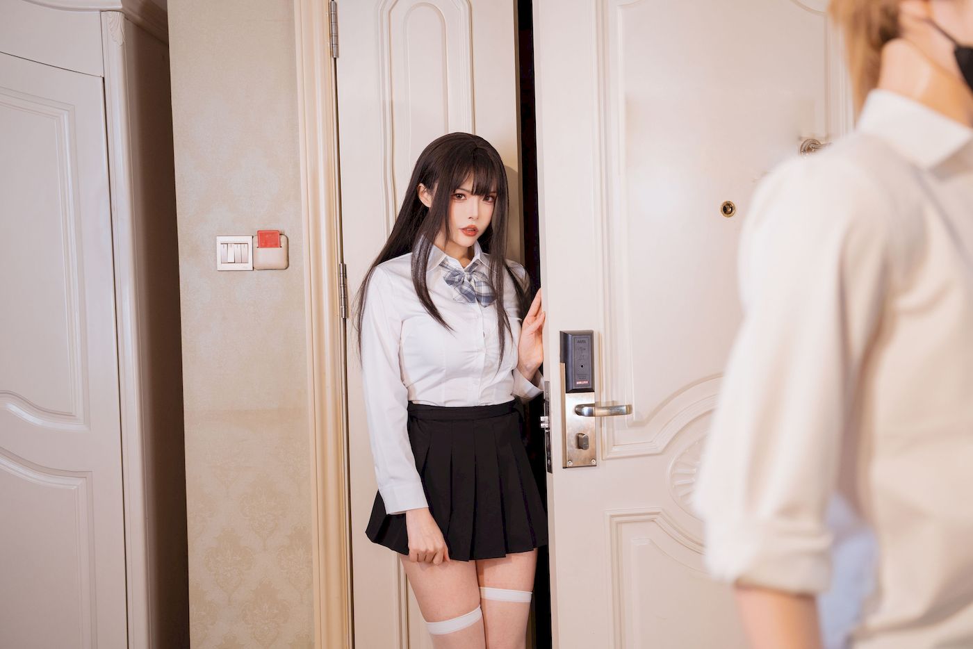 夏小秋秋秋白丝学妹制服户外性感写真