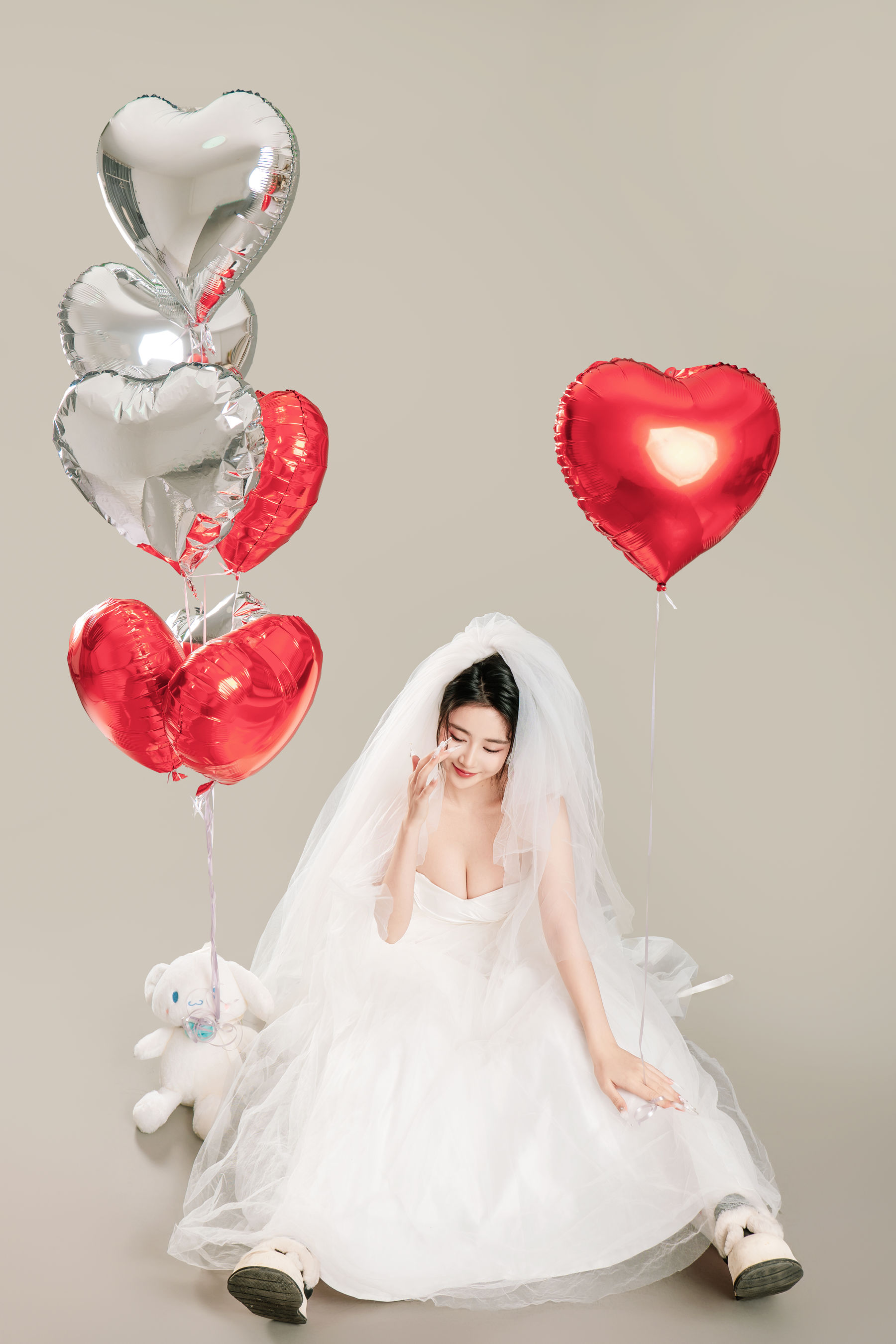 Nnian白色婚纱LOVE情人节特别篇摄影写真