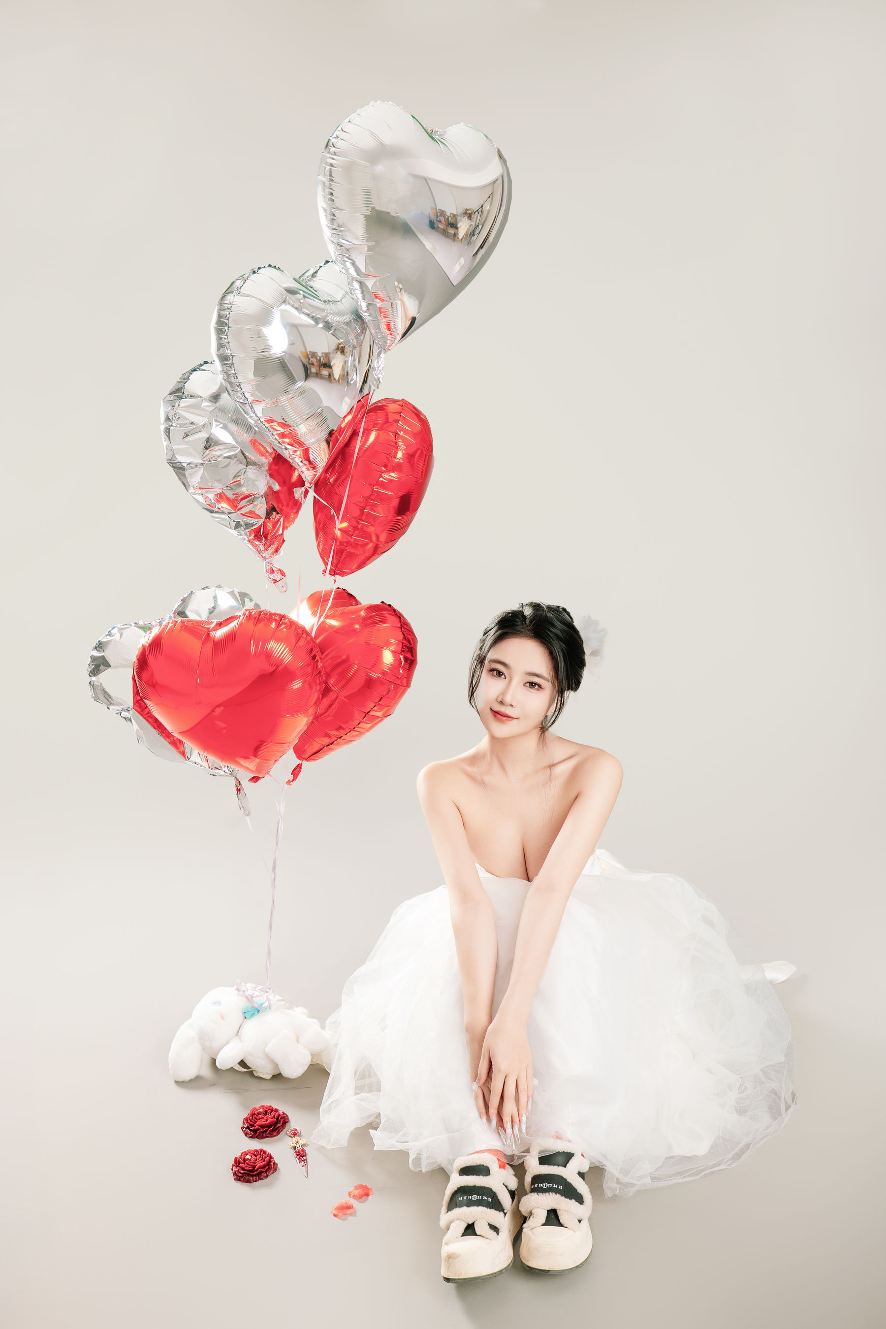 Nnian白色婚纱LOVE情人节特别篇摄影写真