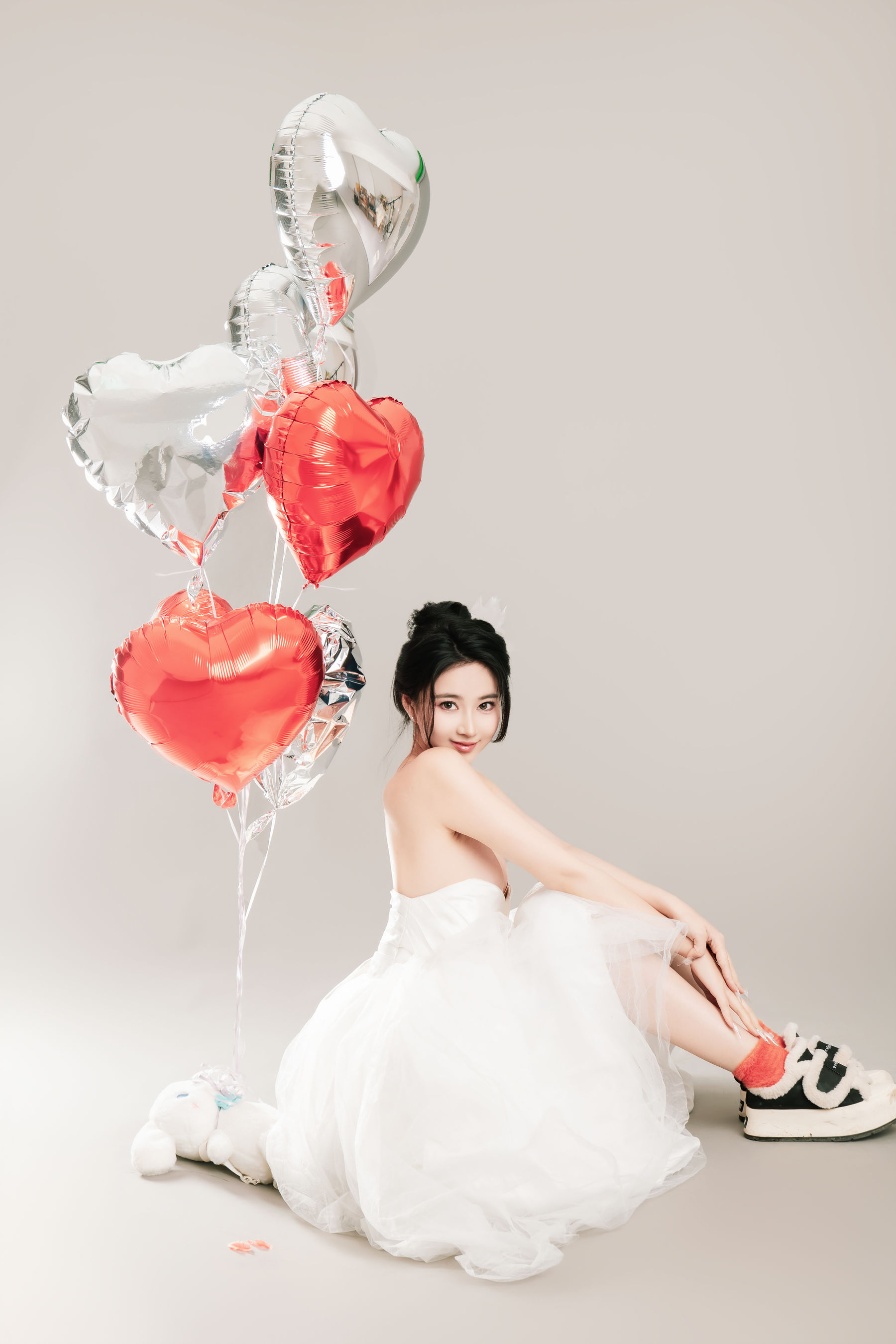 Nnian白色婚纱LOVE情人节特别篇摄影写真