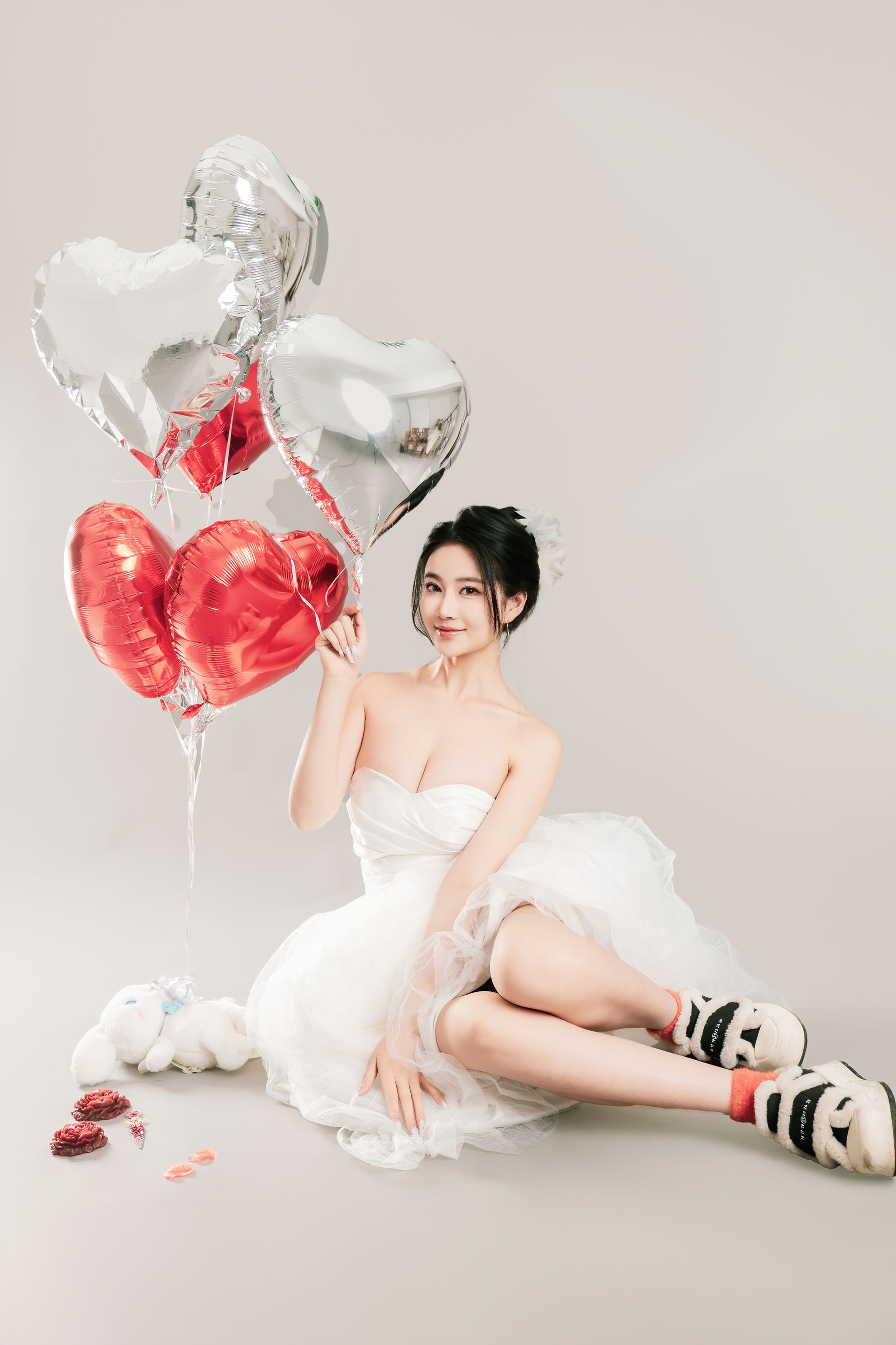Nnian白色婚纱LOVE情人节特别篇摄影写真