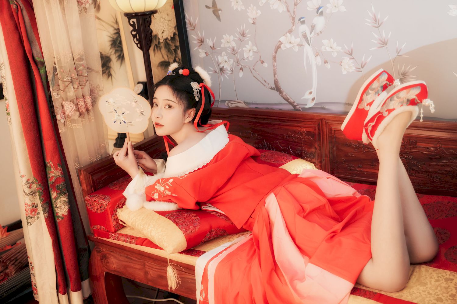古典美女Nnian拜年服喜庆写真