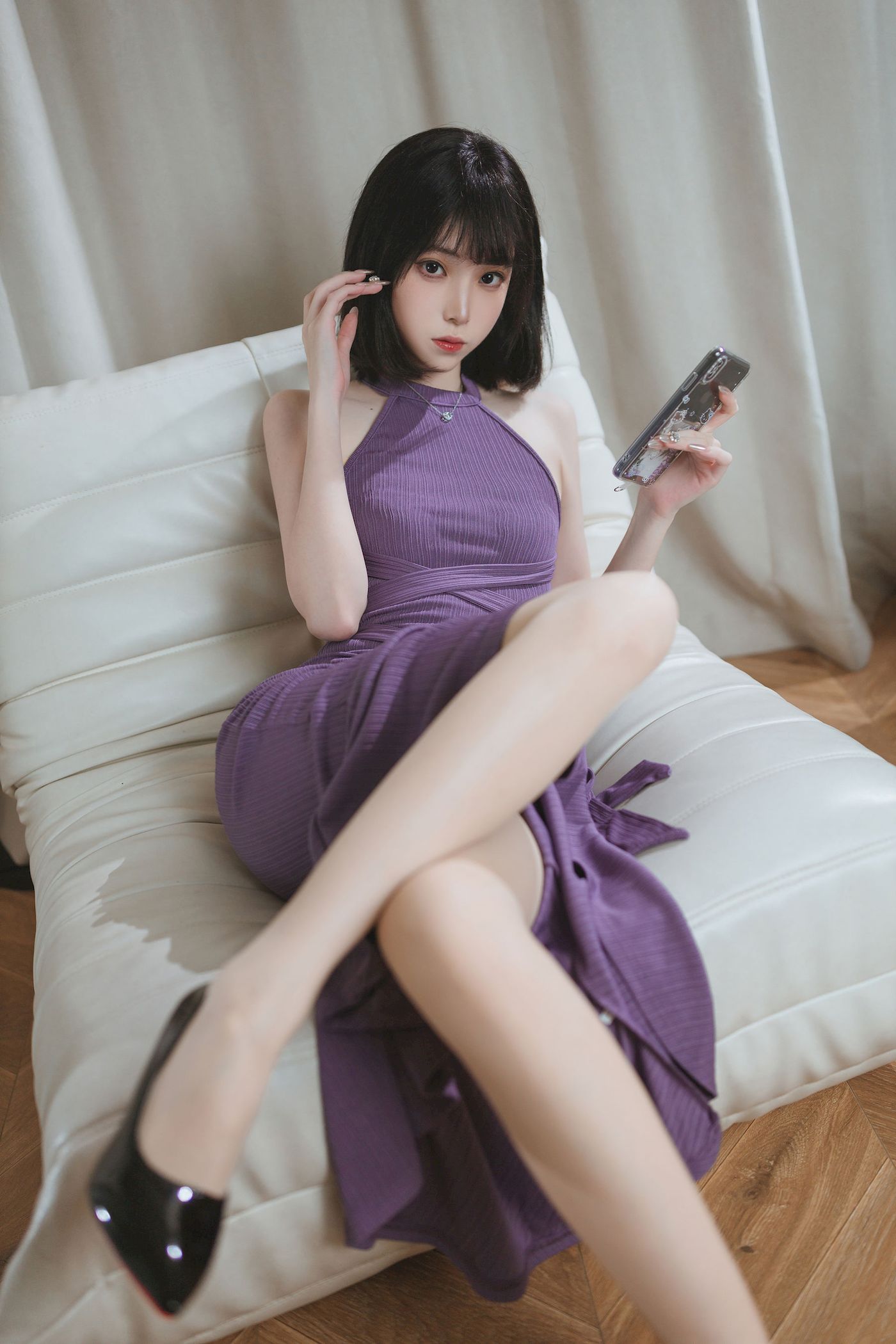许岚LAN紫韵长裙搭配白嫩美腿性感写真