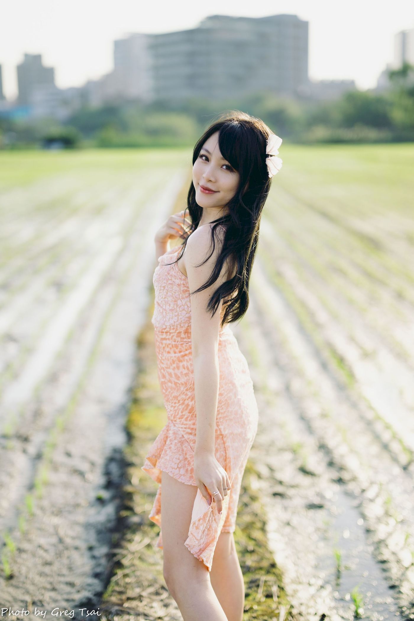 户外美女Ashley暖色连衣裙人比花娇阳光系列写真-御萝部落-御萝部落