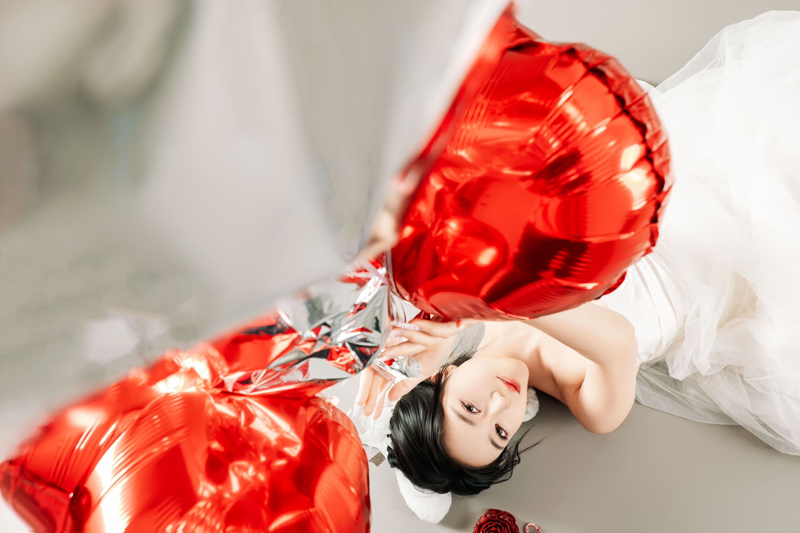 Nnian白色婚纱LOVE情人节特别篇摄影写真