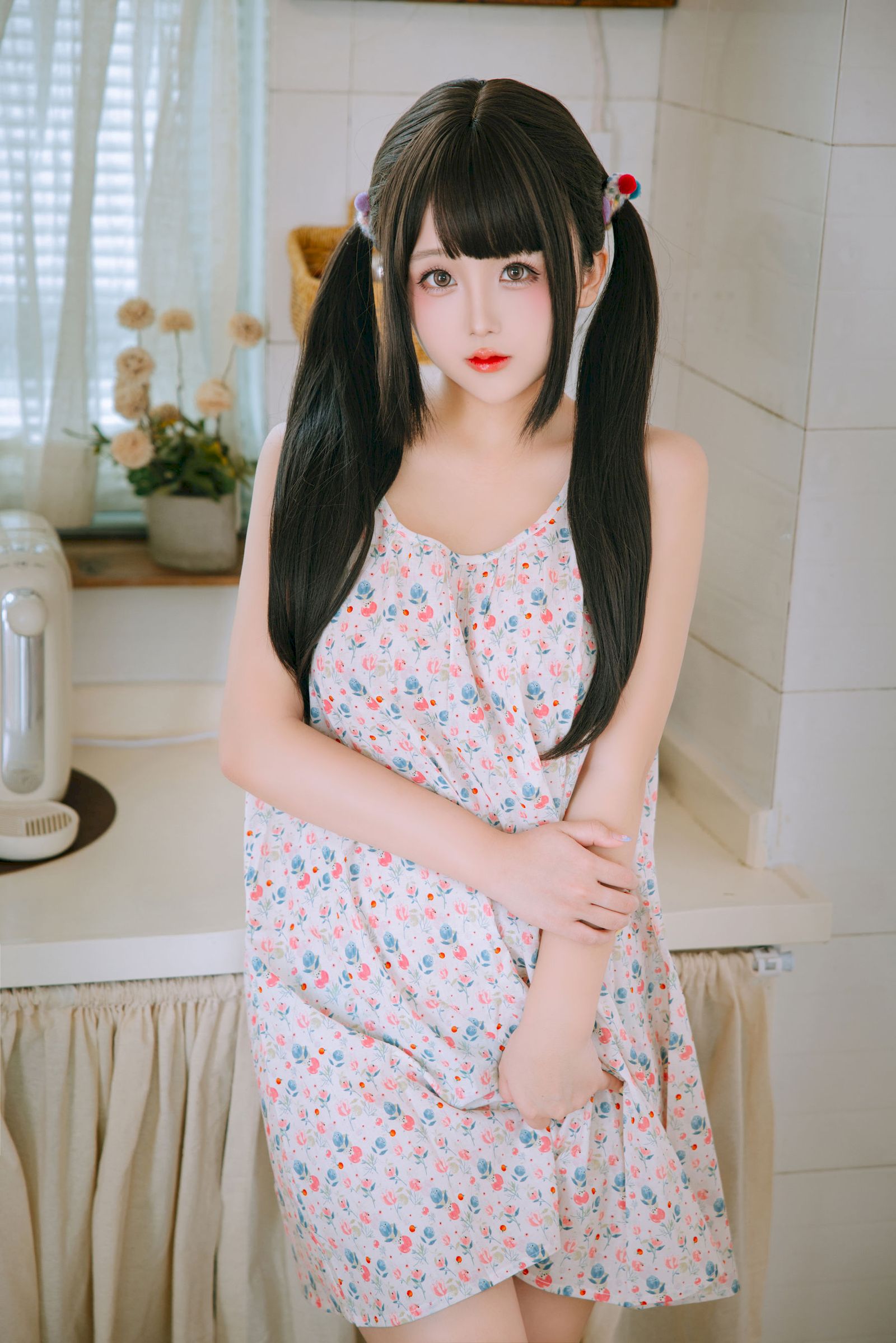 软妹子日奈娇双马尾碎花吊裙青春甜美裙装美图-御萝部落-御萝部落