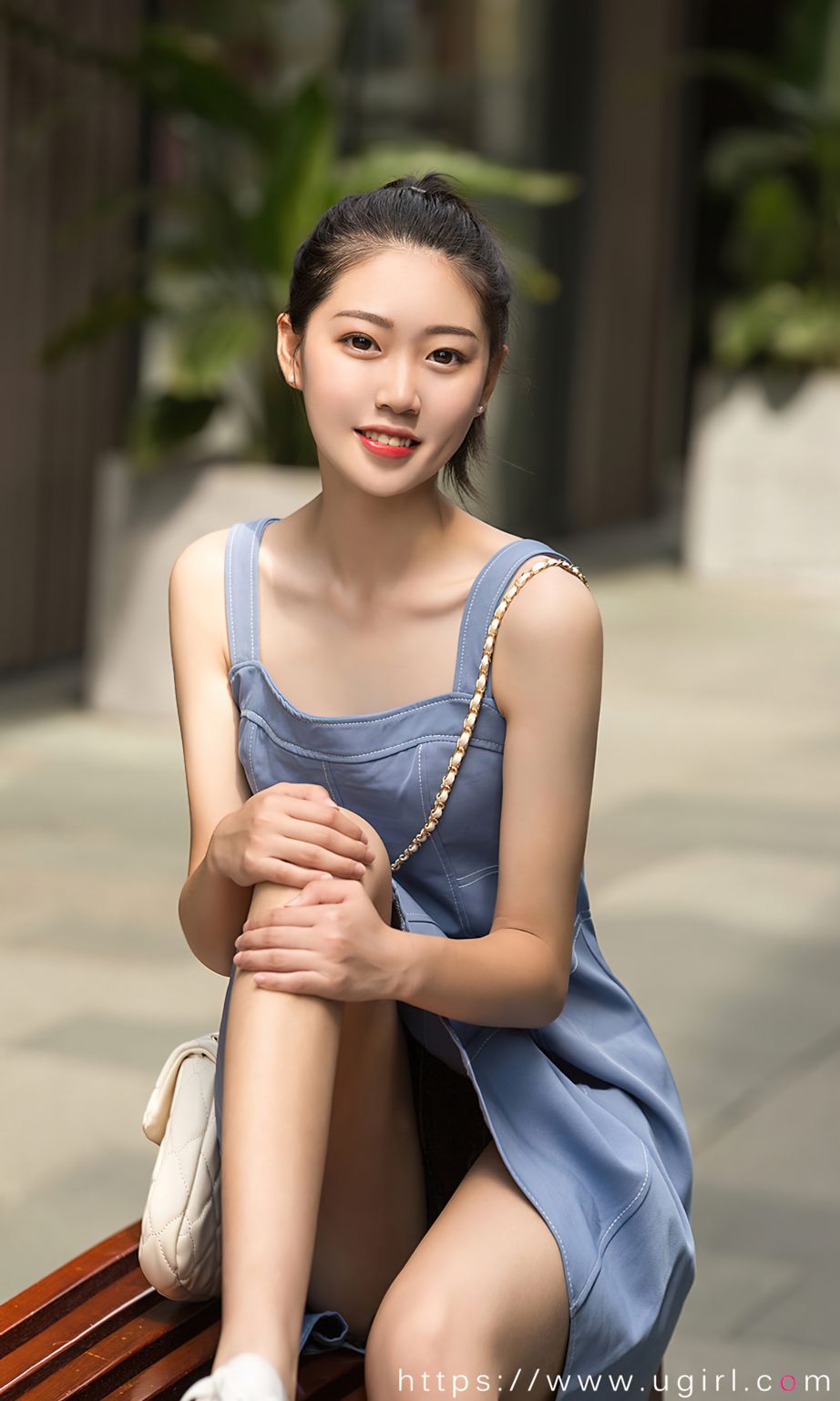 美女模特小雪儿多套服饰甜妹日志主题户外清纯写真