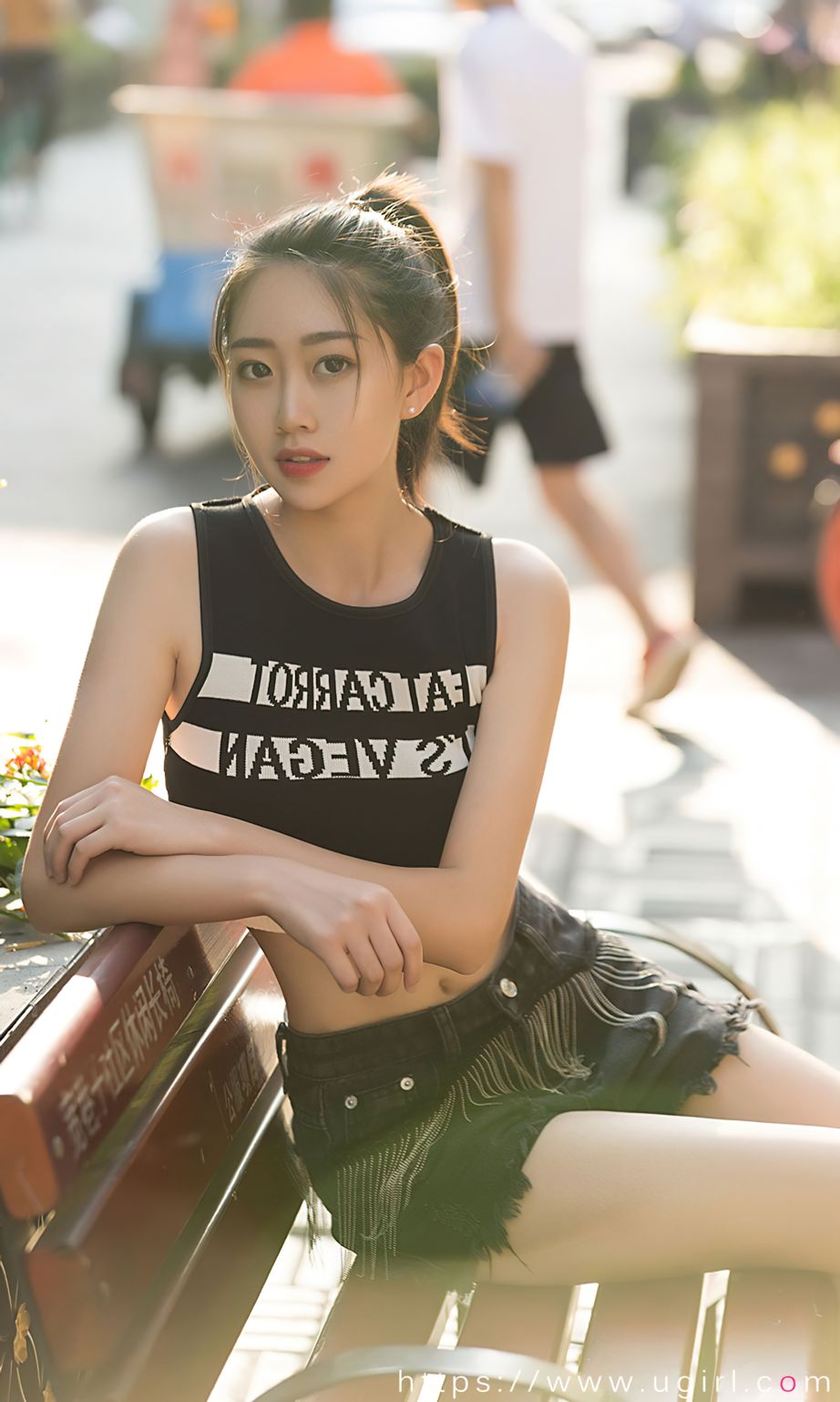 美女模特小雪儿多套服饰甜妹日志主题户外清纯写真