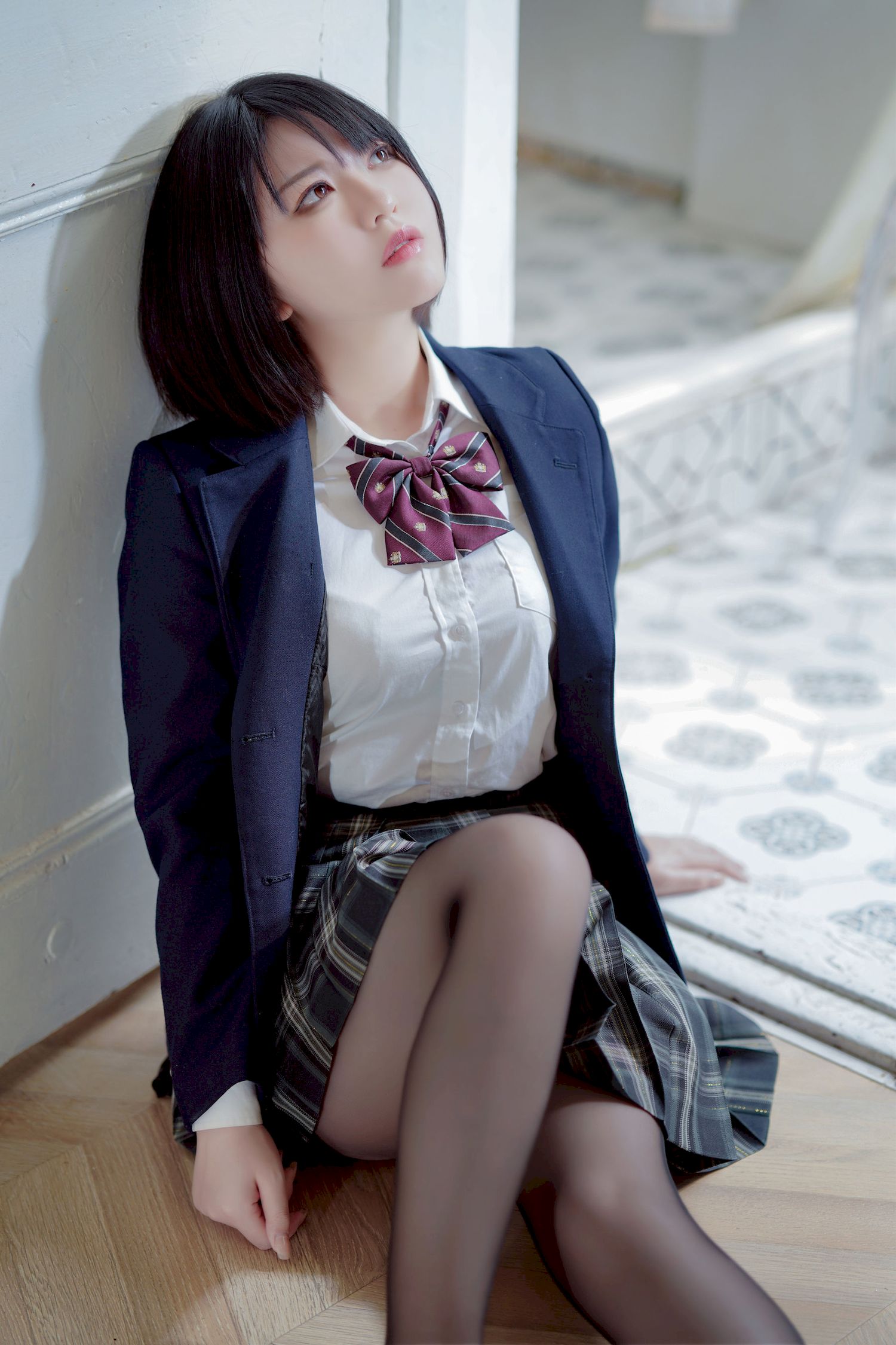 半半子_黑丝JK制服彼女の主题性感写真