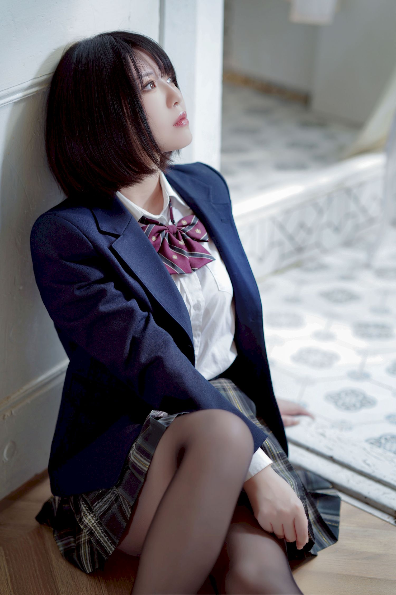 半半子_黑丝JK制服彼女の主题性感写真